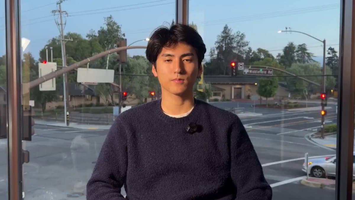Playad launch video by @YounchanHwang